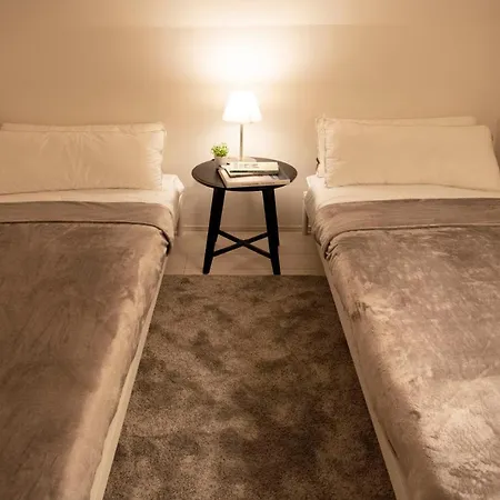 6 Mins To Walk Jr Okubo Station 1Stop To Shinjuku Brand New Silent Stylish 3Br Villa Präfektur Tokio Exterior foto